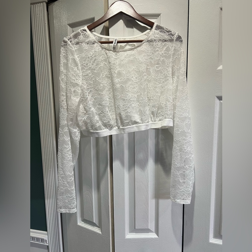 Torrid White Lace Crop Top